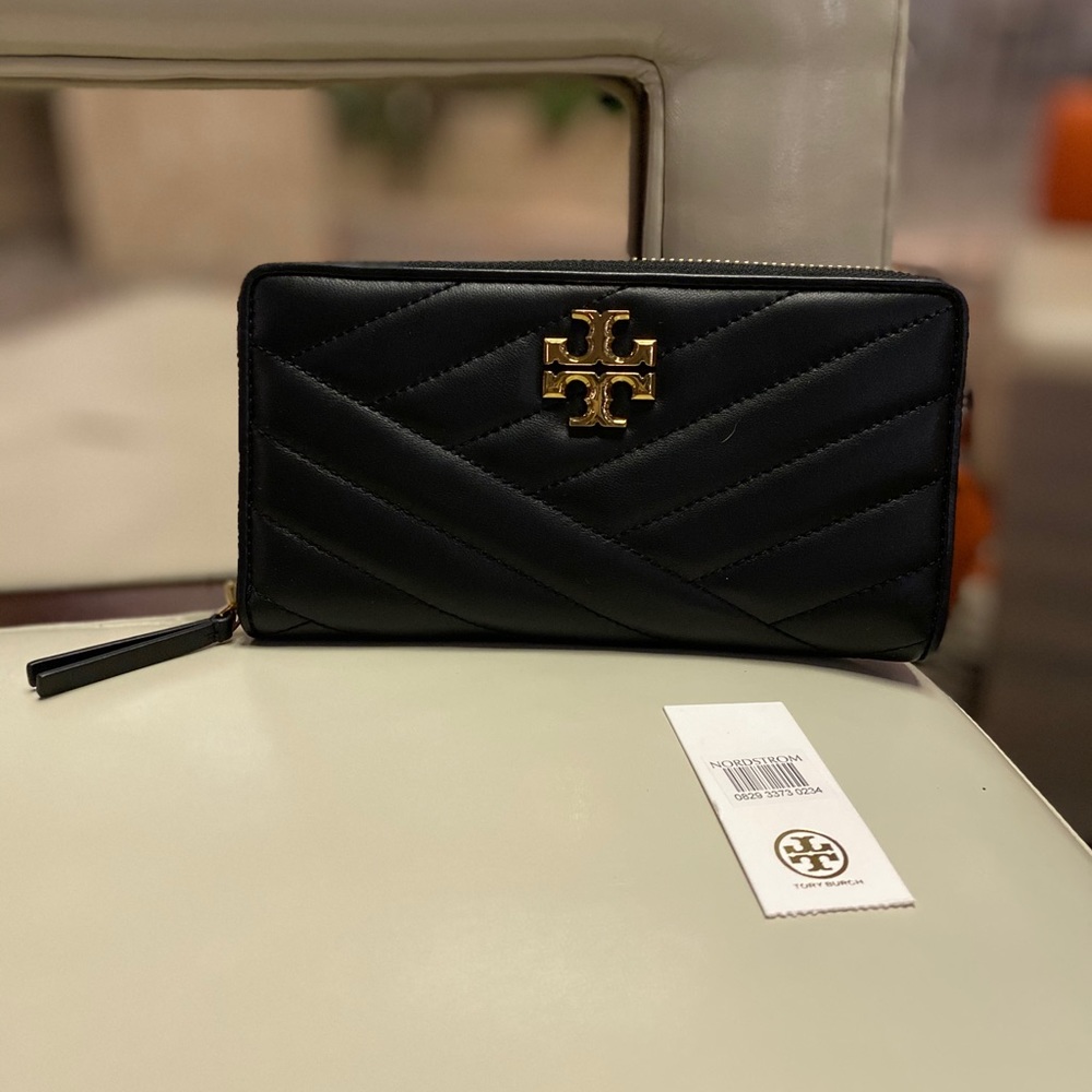 NWT! Tory Burch Kira Chevron Continental Wallet
